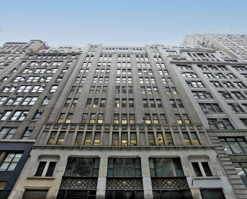 256 West 38th Street - Gallery Image 1
