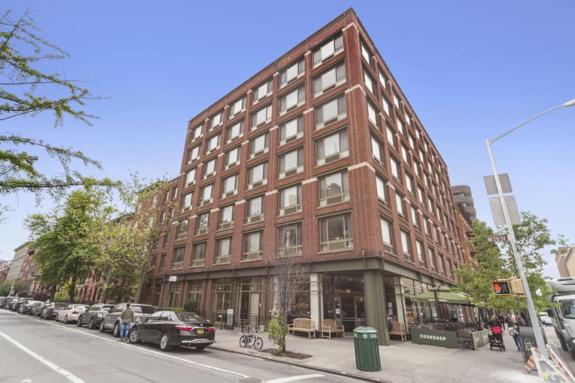 Chelsea Grande - Gallery Image 17